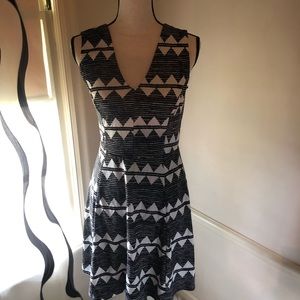 Beautiful HM Black and White V Neck Dress